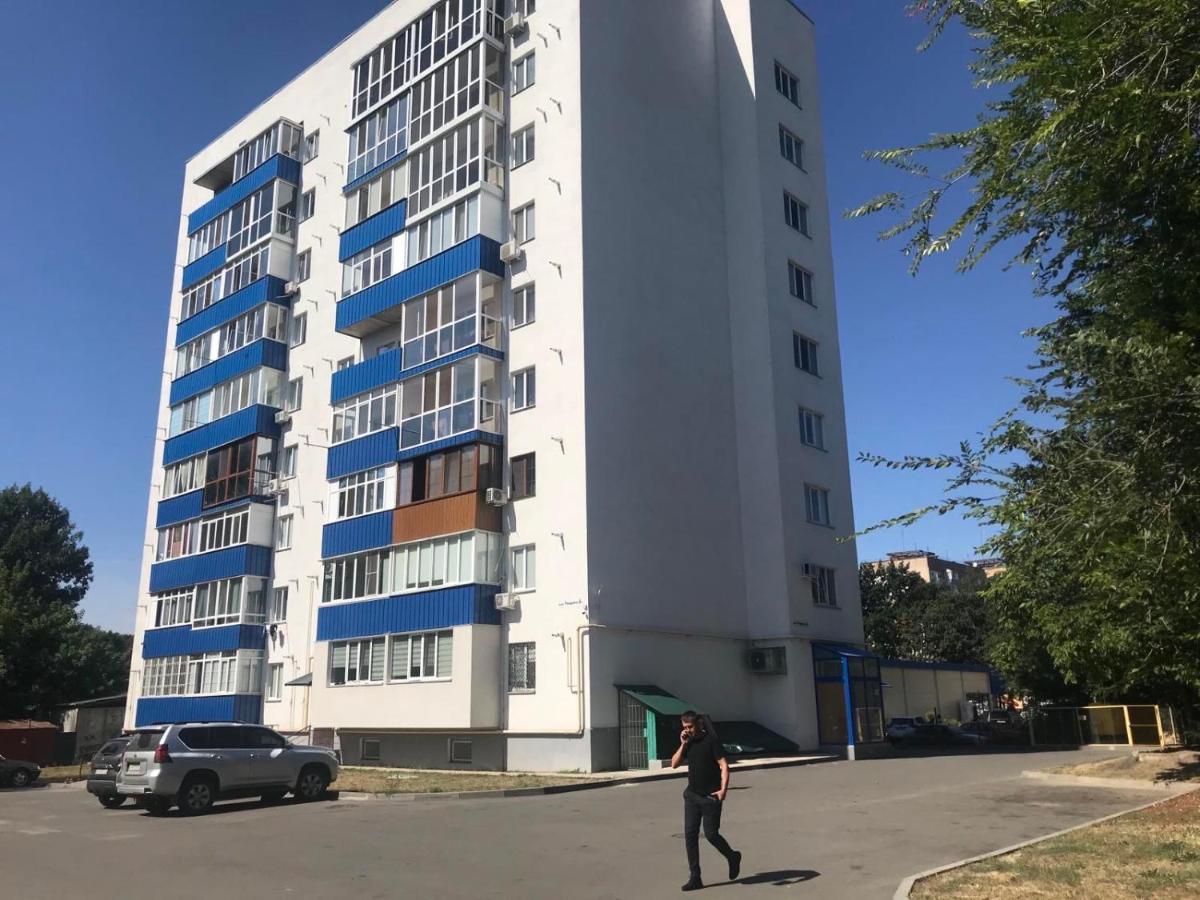 Апартаменты У Софиевского Парка, Тищика 6-Б Umanʼ Exteriör bild